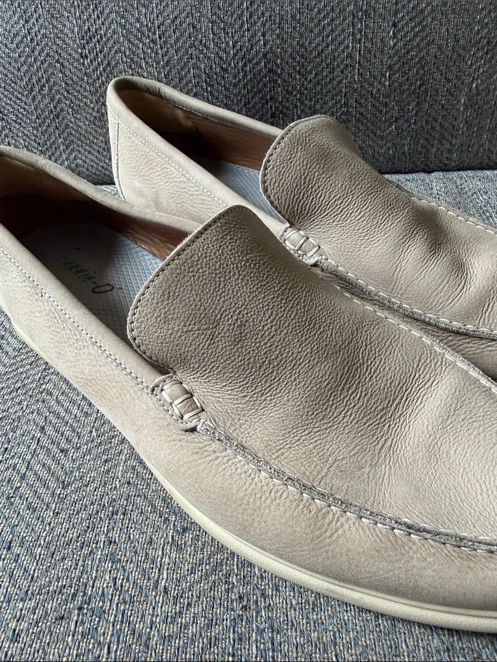 Johnnie O Malibu Men’s Tan Leather Moc Toe Loafers Size: 11.5 M